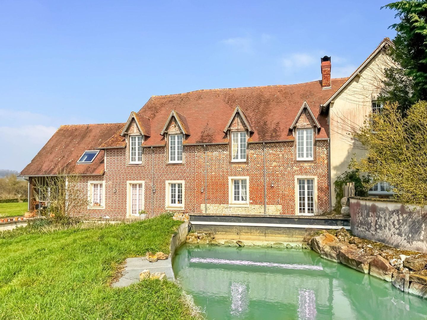 Lessard-et-le-Chêne, Lessard-et-le-Chêne foto-3