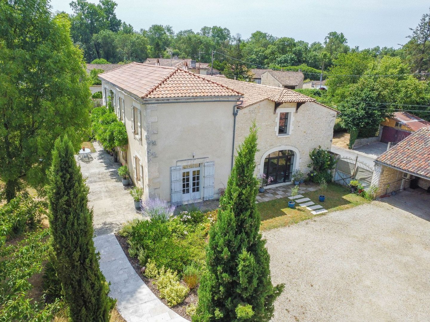 Angoulême, Angoulême foto-1