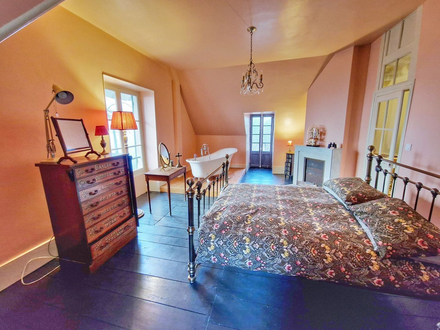 Vallière, Vallière foto-4