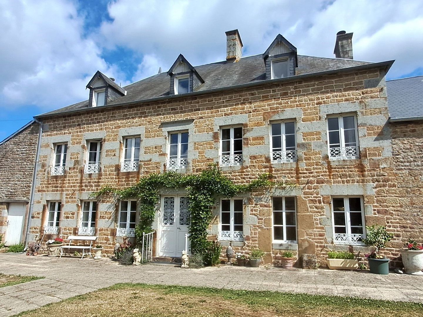 Athis-Val de Rouvre, Athis-Val de Rouvre foto-0