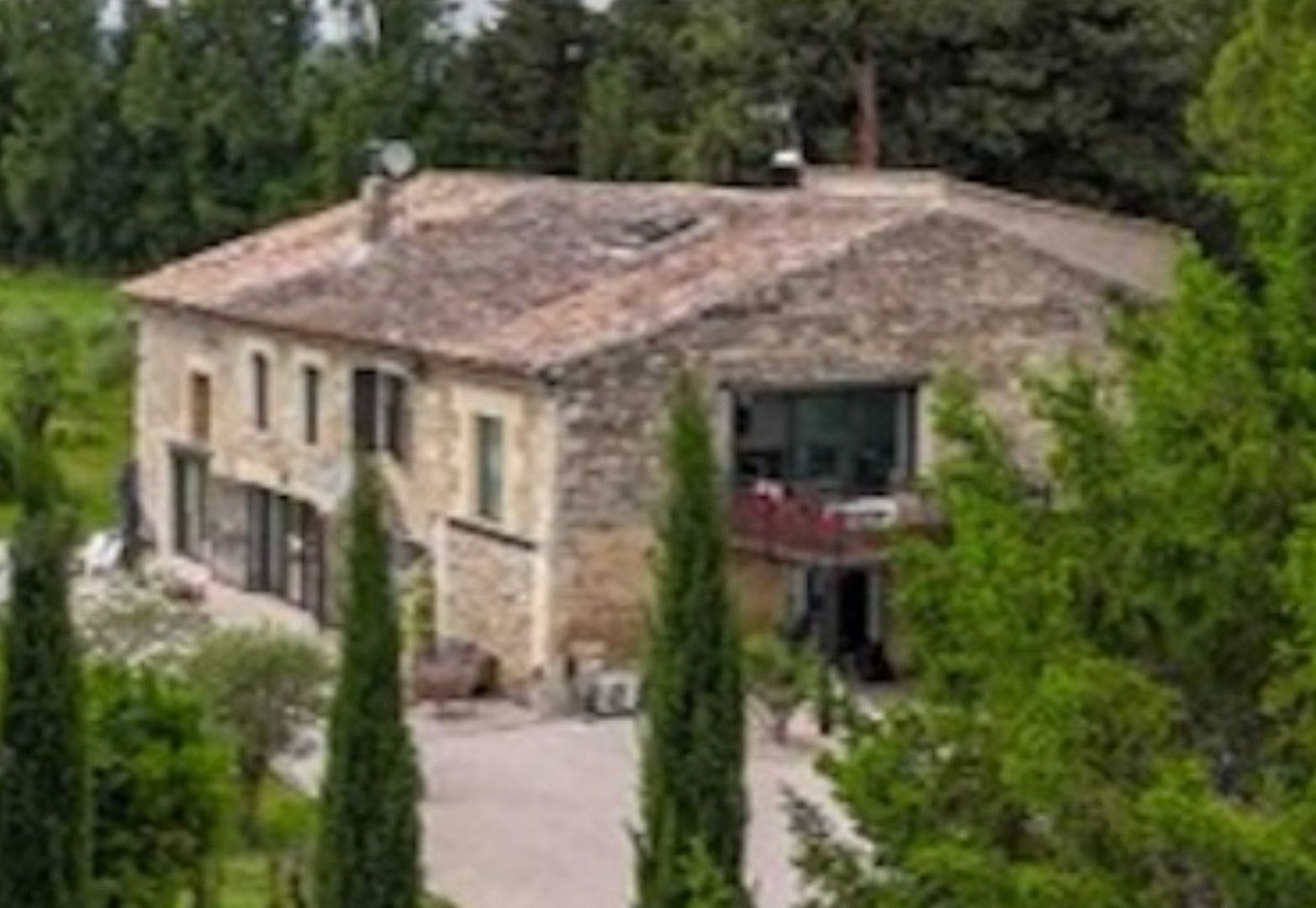 Rognonas, Rognonas foto-1