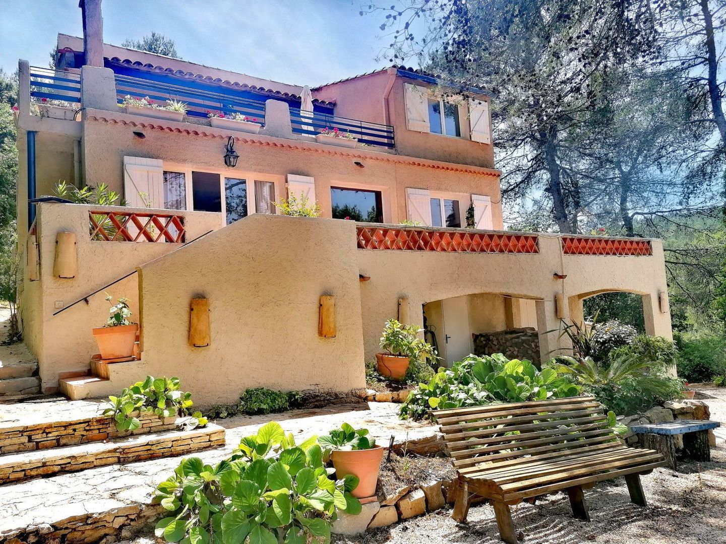 Belcodène, Belcodène foto-0