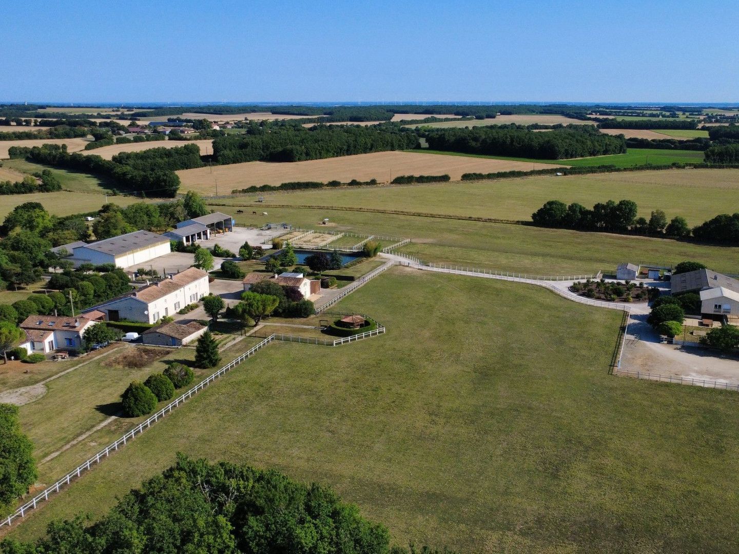 Aubigné, Aubigné foto-0