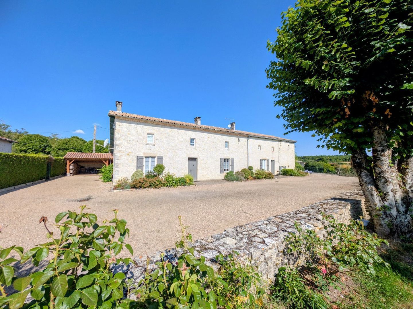 Aubigné, Aubigné foto-4