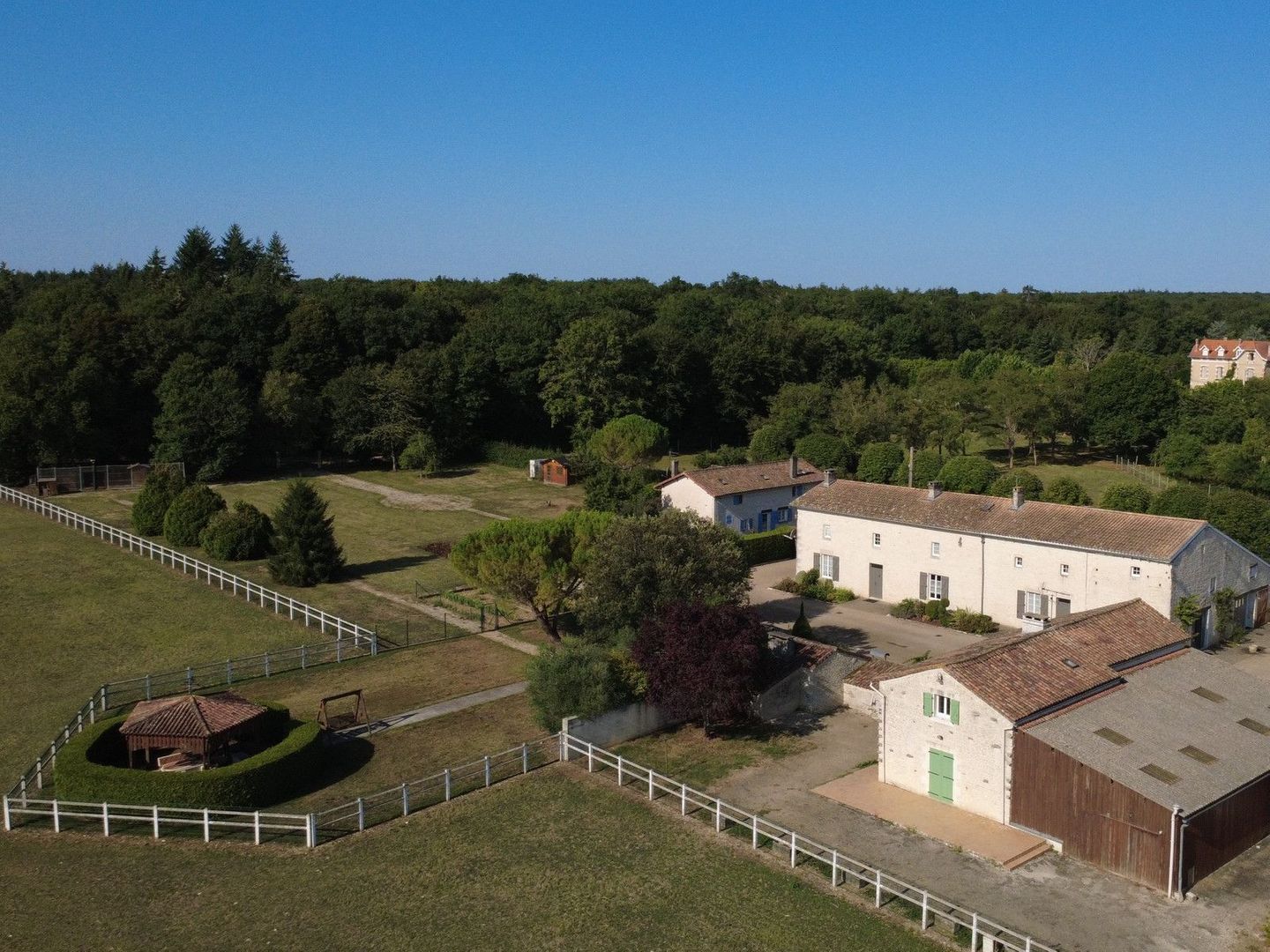 Aubigné, Aubigné foto-3