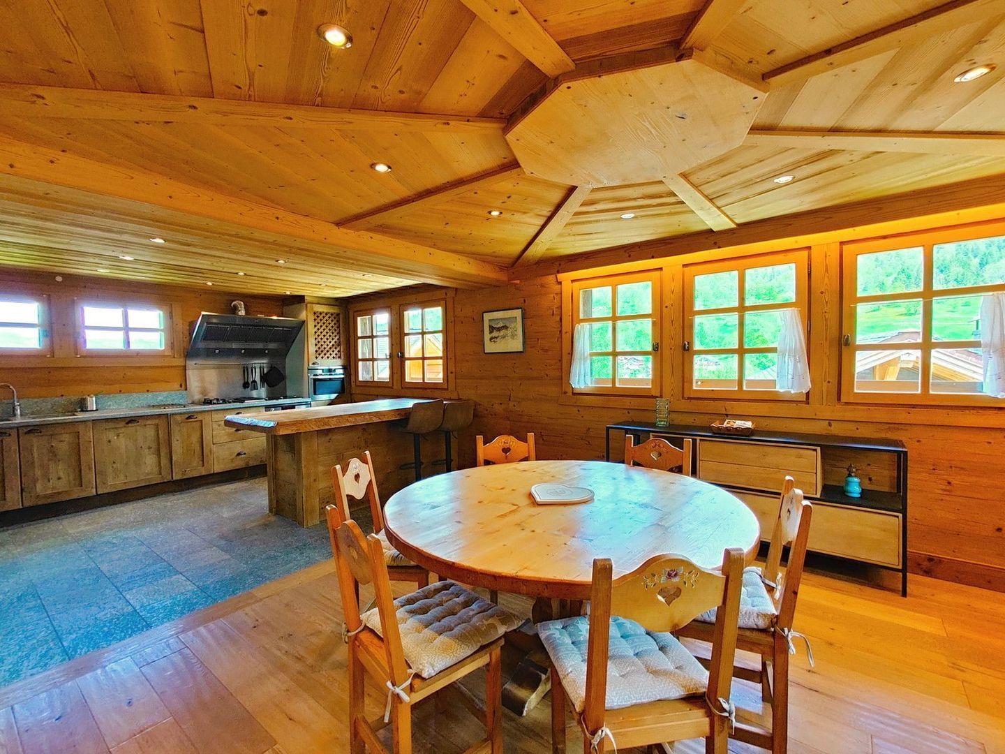 Les Allues, Les Allues foto-2