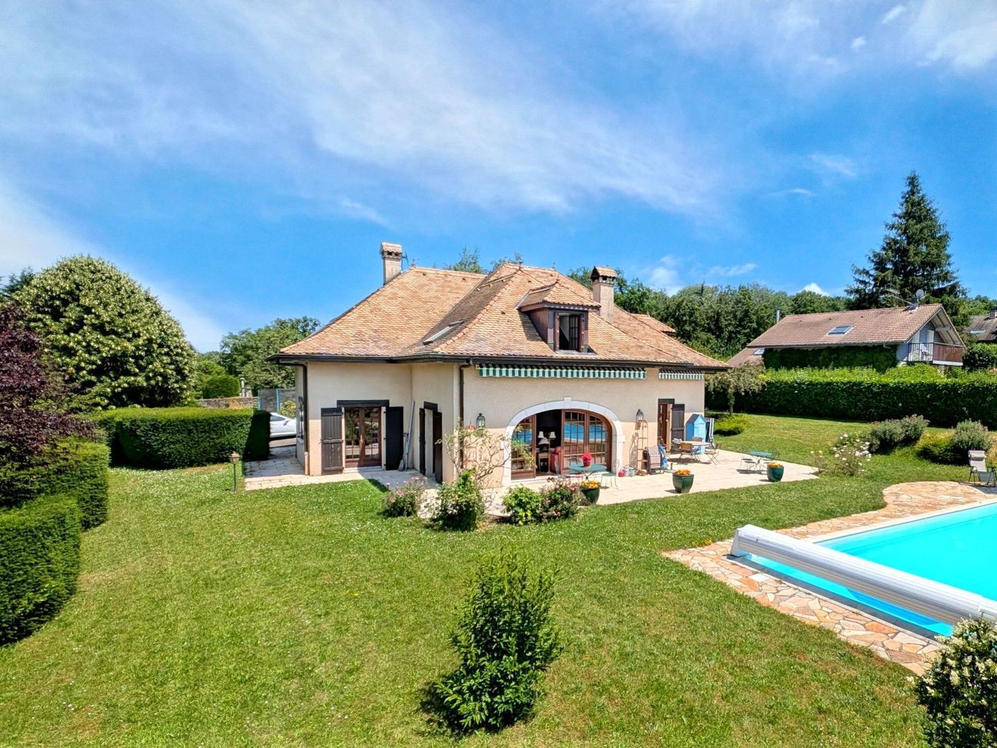 Nernier, Nernier foto-0