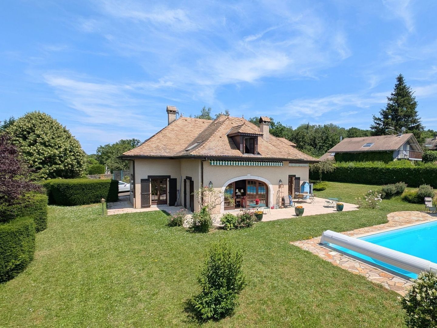 Nernier, Nernier foto-0