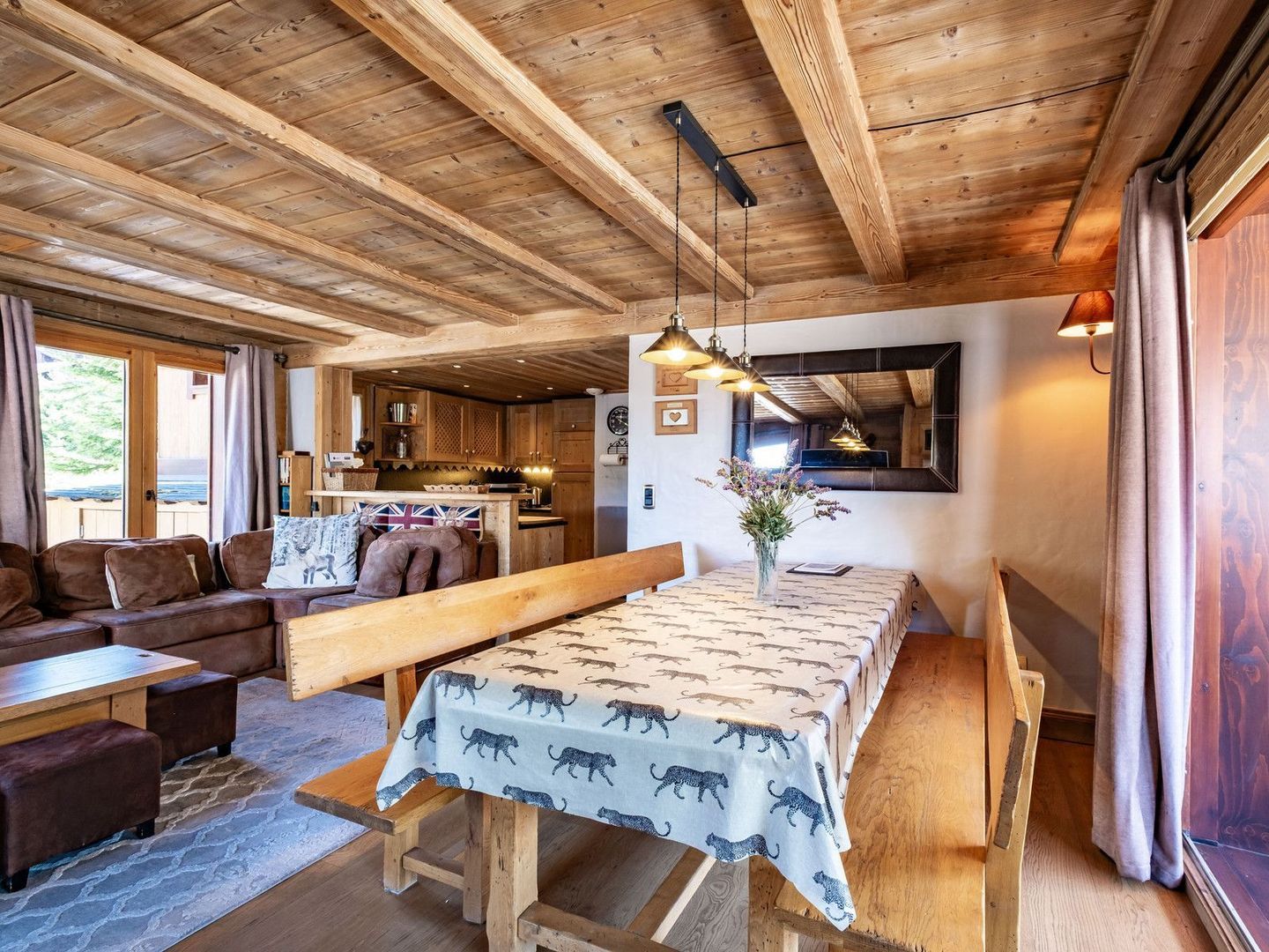 Les Allues, Les Allues foto-4