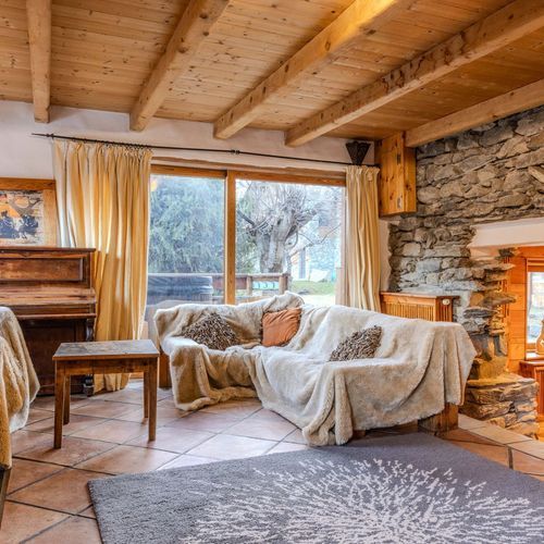 Les Allues, Les Allues foto-1