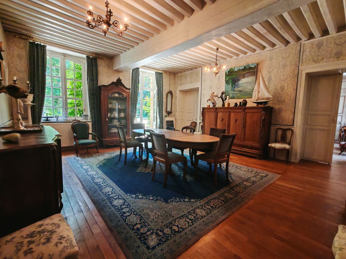 Theneuille, Theneuille foto-5