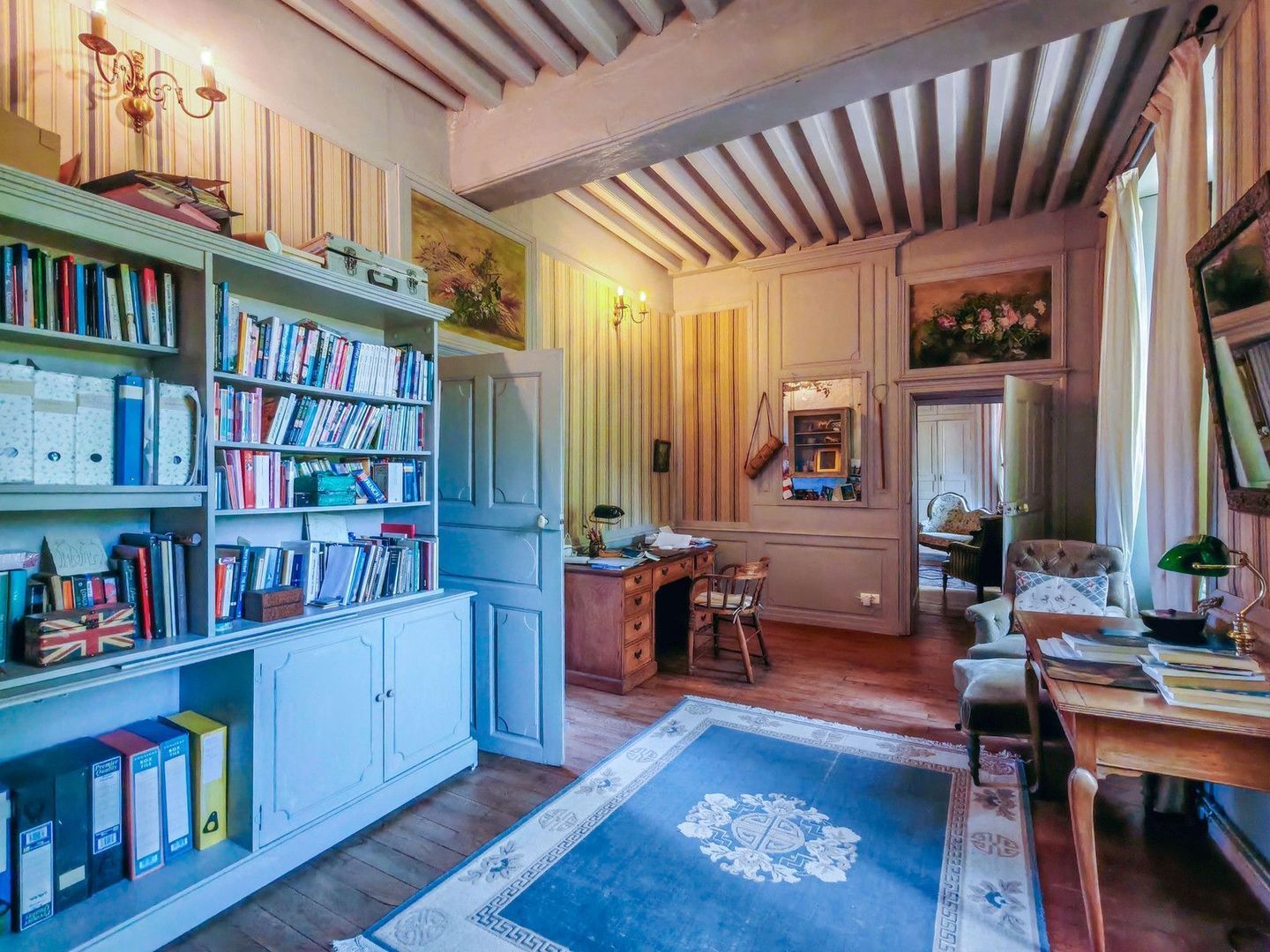 Theneuille, Theneuille foto-3