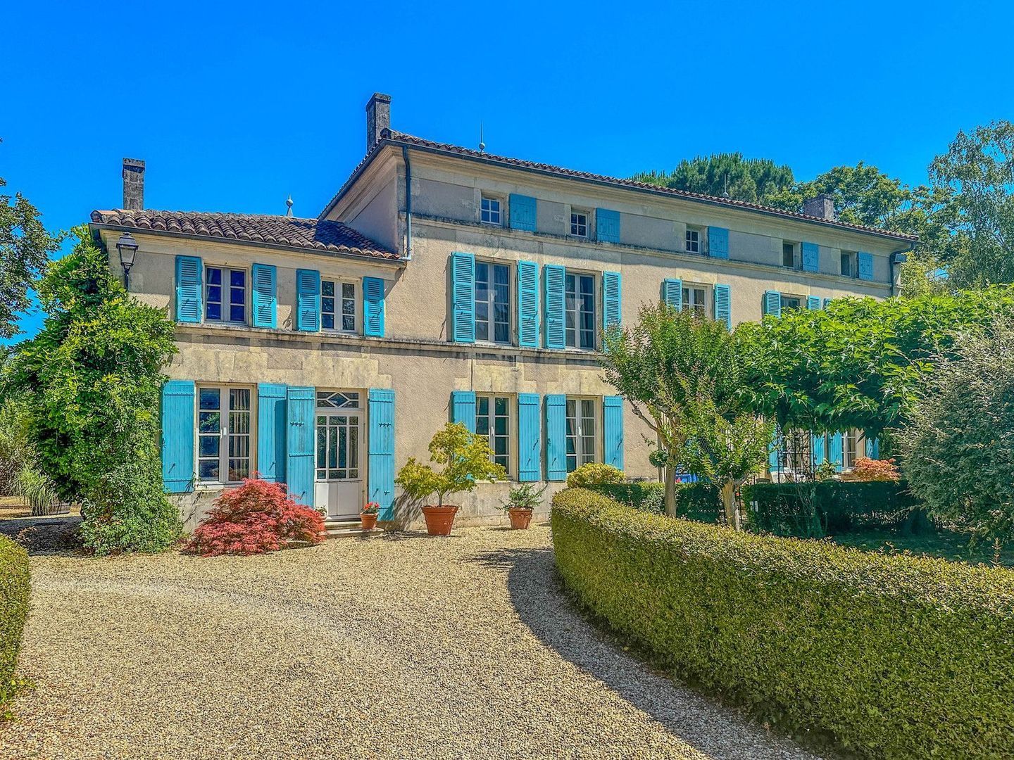 Bazauges, Bazauges foto-0