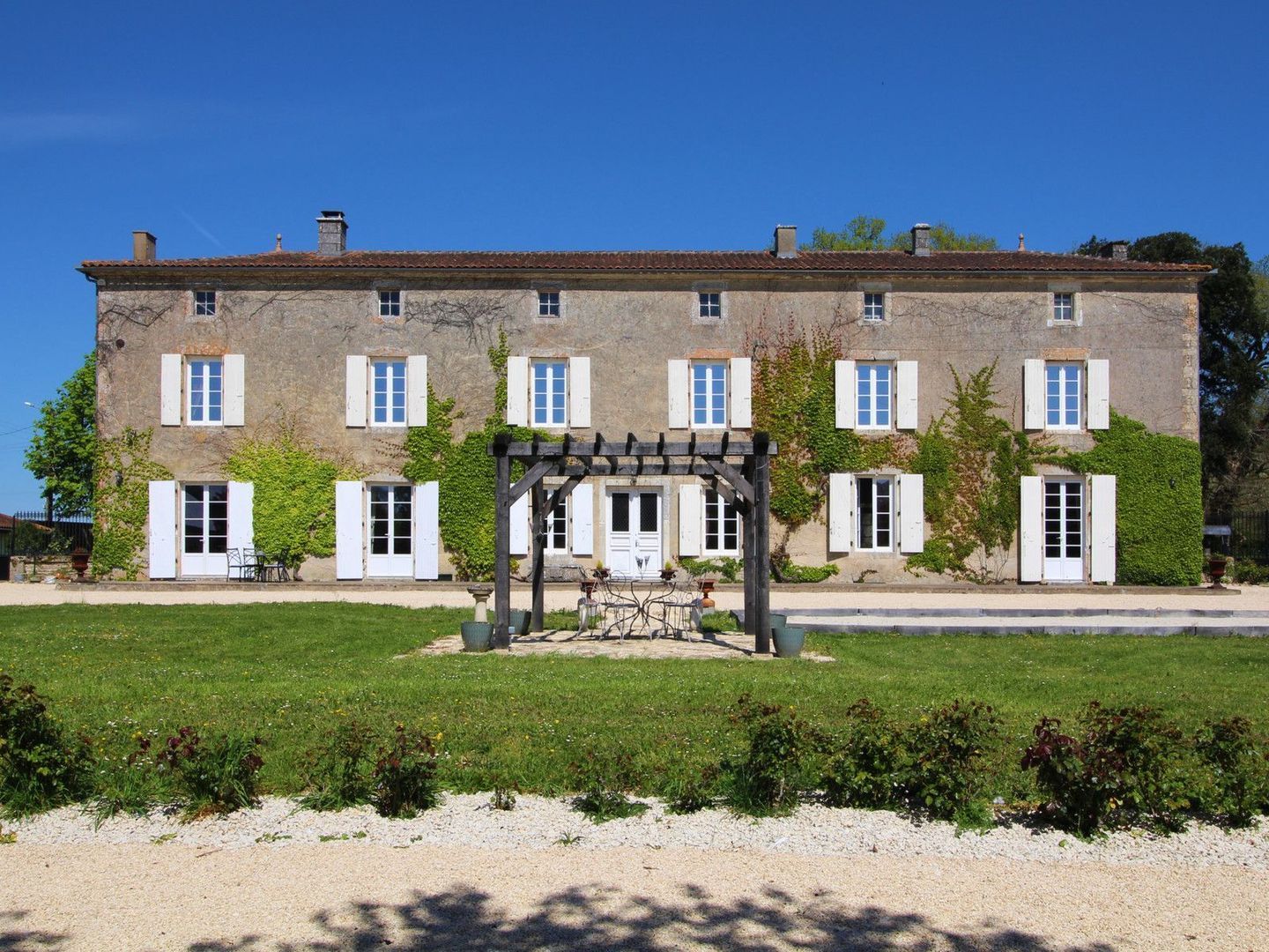 Saint-Fraigne, Saint-Fraigne foto-0