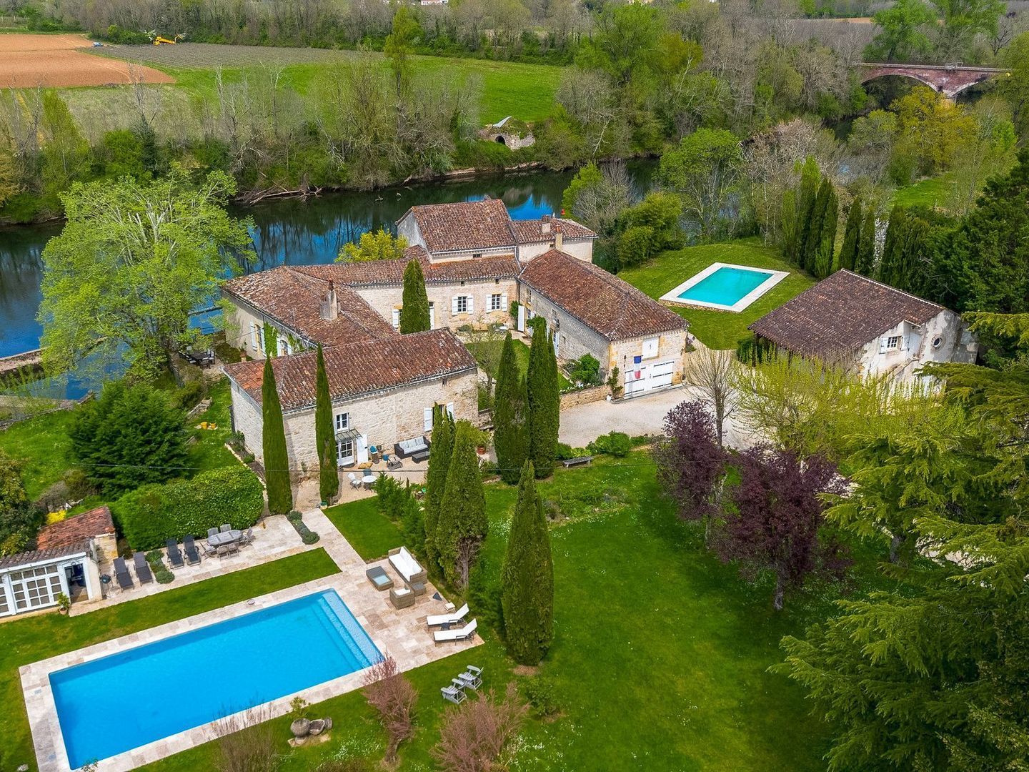 Vire-sur-Lot, Vire-sur-Lot foto-1