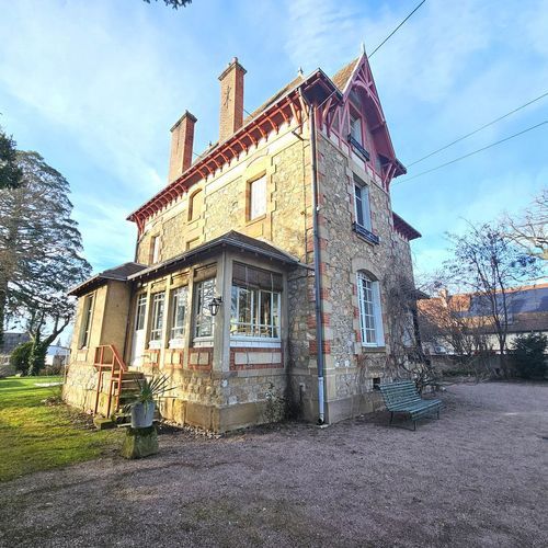 Cosne-d'Allier, Cosne-d'Allier foto-1