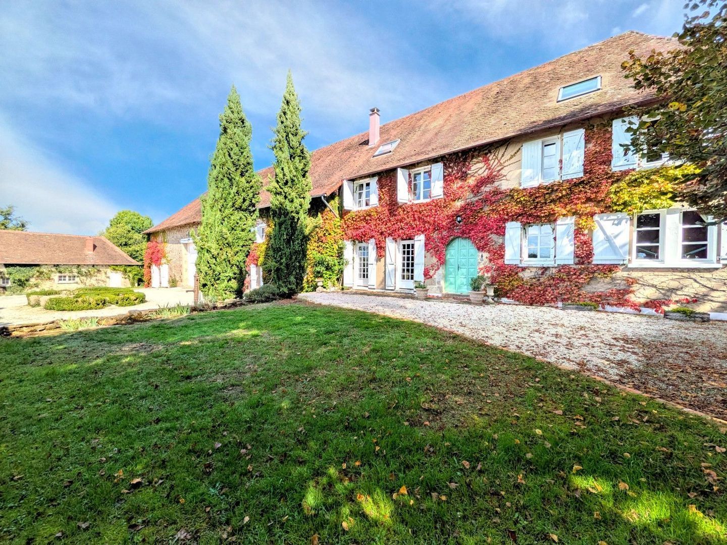 Saint-Priest-Ligoure, Saint-Priest-Ligoure foto-0