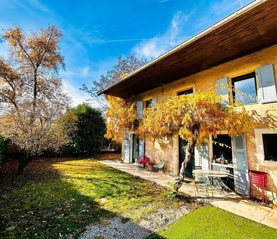 Menthon-Saint-Bernard, Menthon-Saint-Bernard