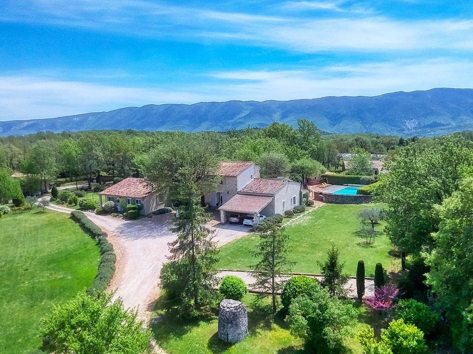 Caseneuve, Caseneuve foto-2