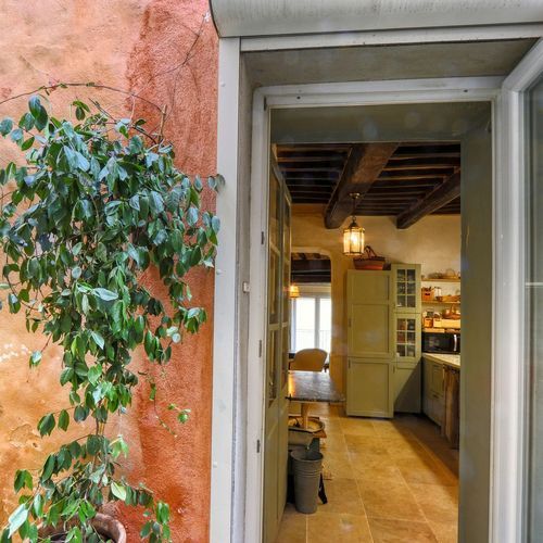 Saint-Saturnin-lès-Apt, Saint-Saturnin-lès-Apt foto-1