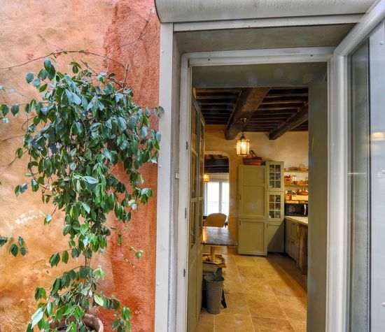 Saint-Saturnin-lès-Apt, Saint-Saturnin-lès-Apt