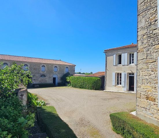 Sainte-Hermine, Sainte-Hermine