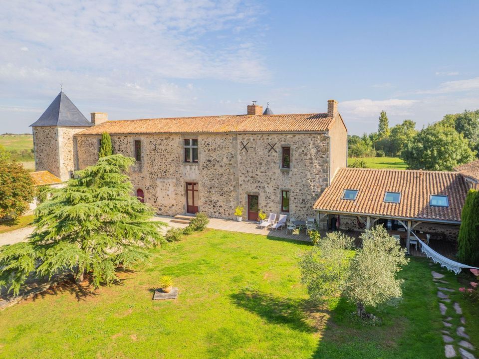 Coulonges-Thouarsais, Coulonges-Thouarsais foto-2