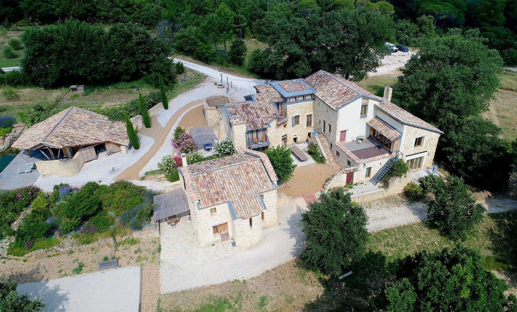 Tresques, Tresques foto-1