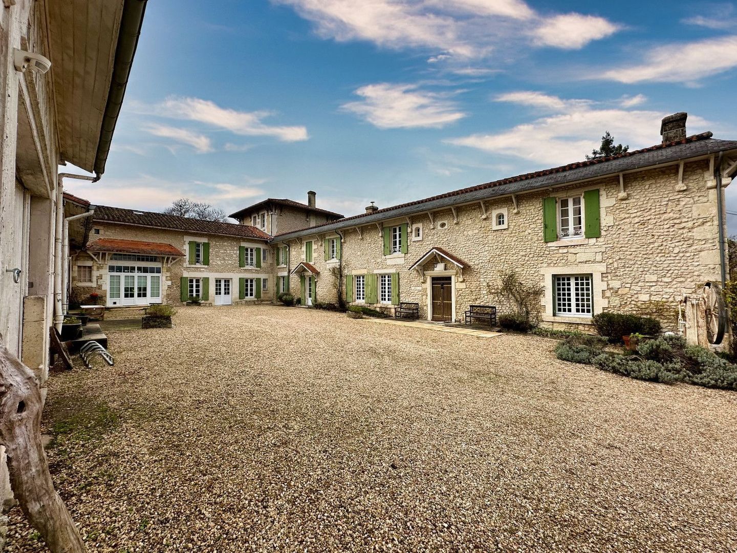Chalais, Chalais foto-2
