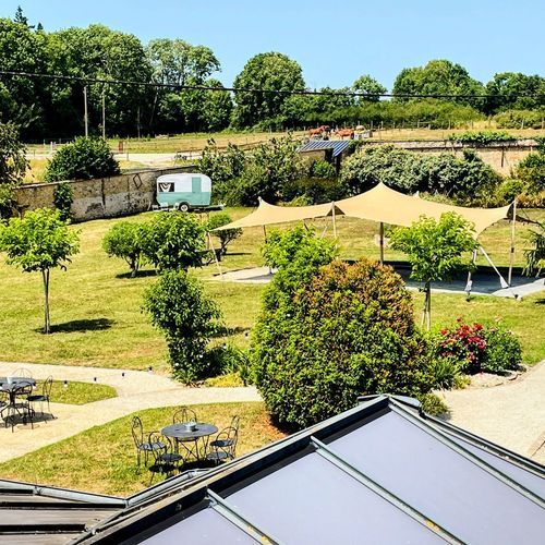 Cerisé, Cerisé foto-1