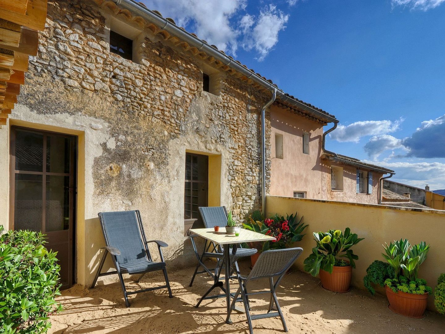 Saint-Saturnin-lès-Apt, Saint-Saturnin-lès-Apt foto-7