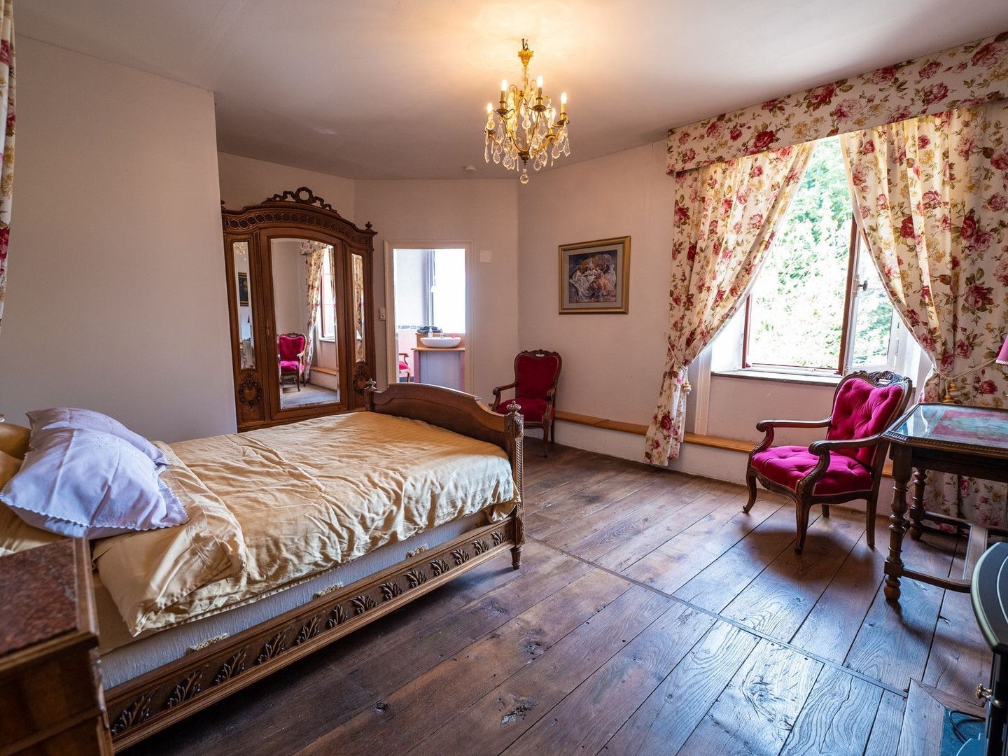 Uzerche, Uzerche foto-9