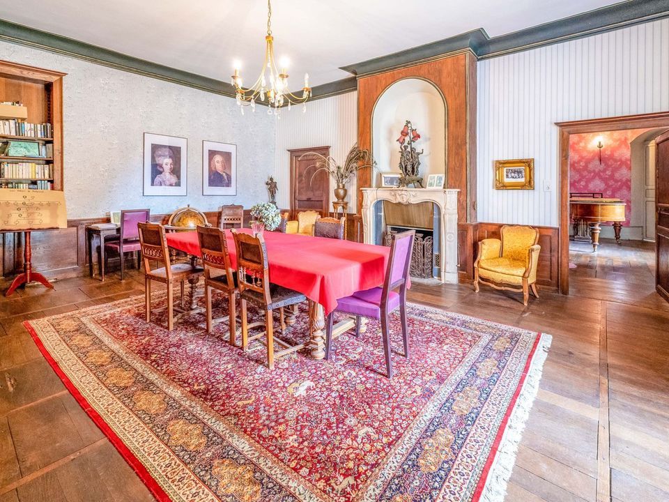 Uzerche, Uzerche foto-3