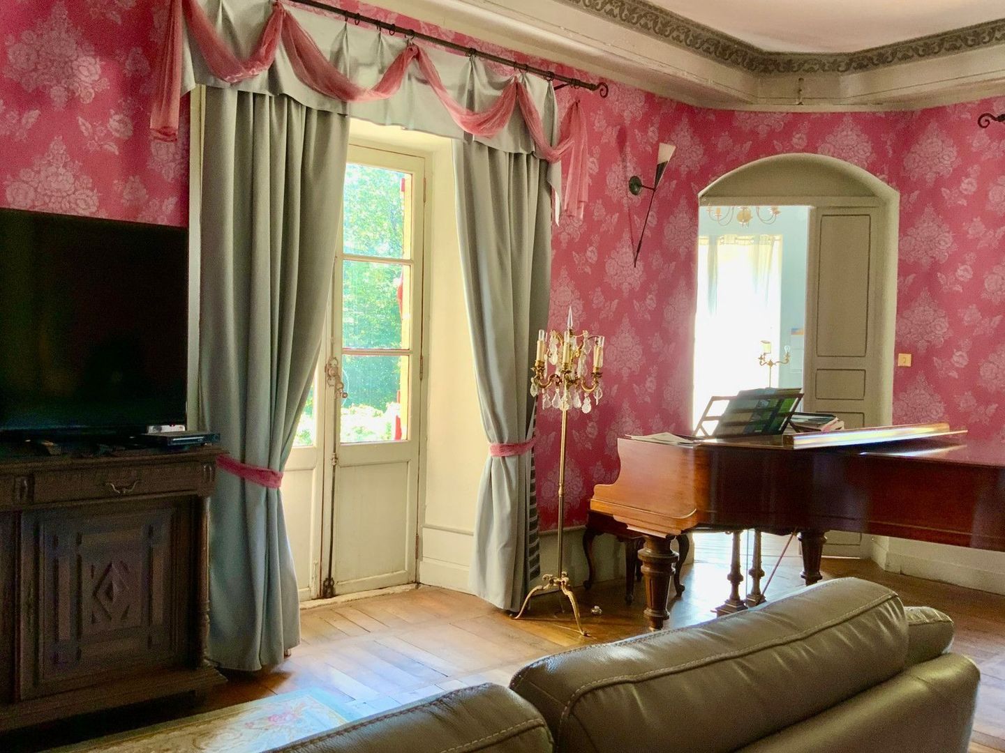 Uzerche, Uzerche foto-7