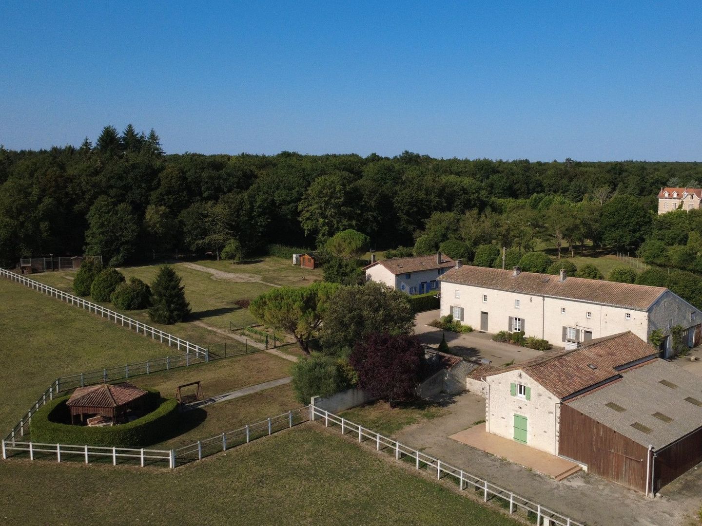 Aubigné, Aubigné foto-3