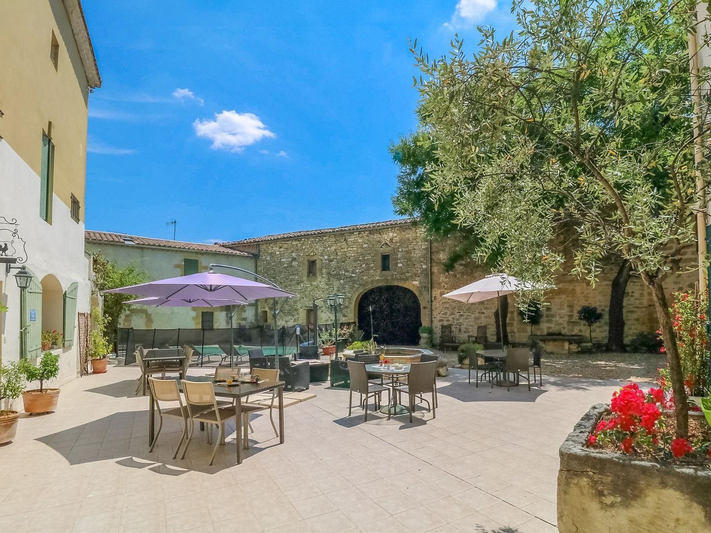 Uzès, Uzès foto-1