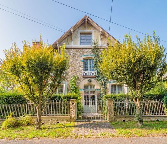 Vaux-sur-Seine, Vaux-sur-Seine