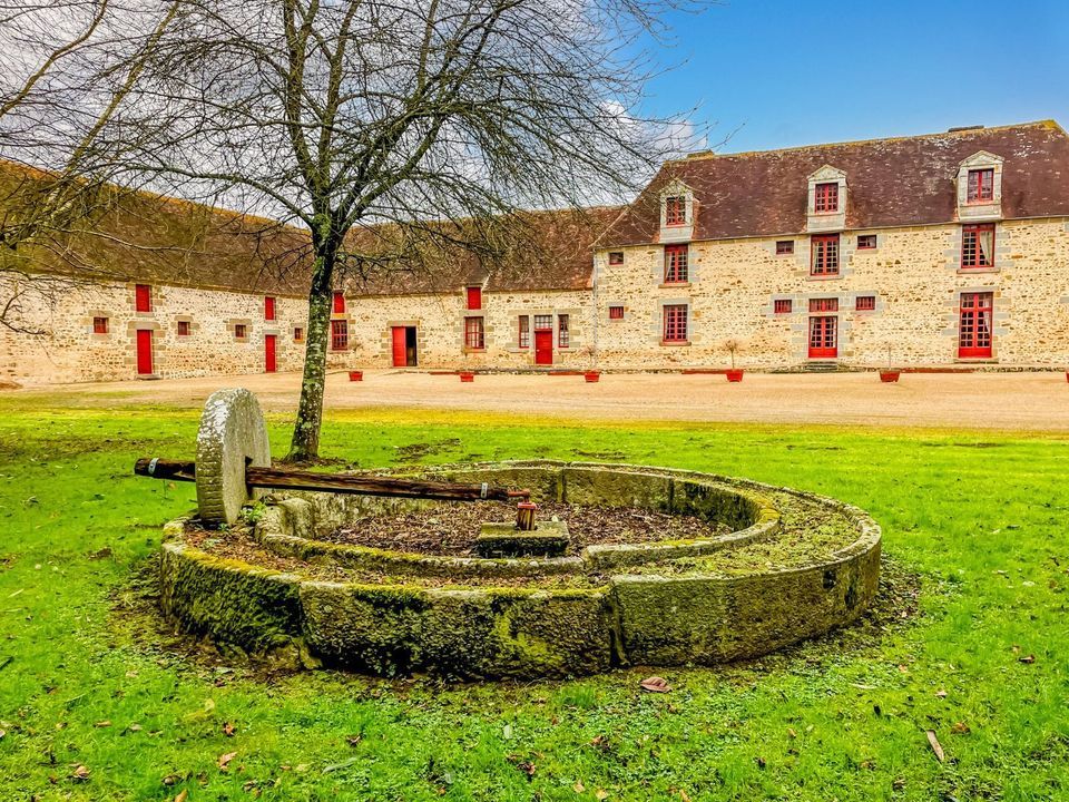 Joué-du-Plain, Joué-du-Plain foto-2