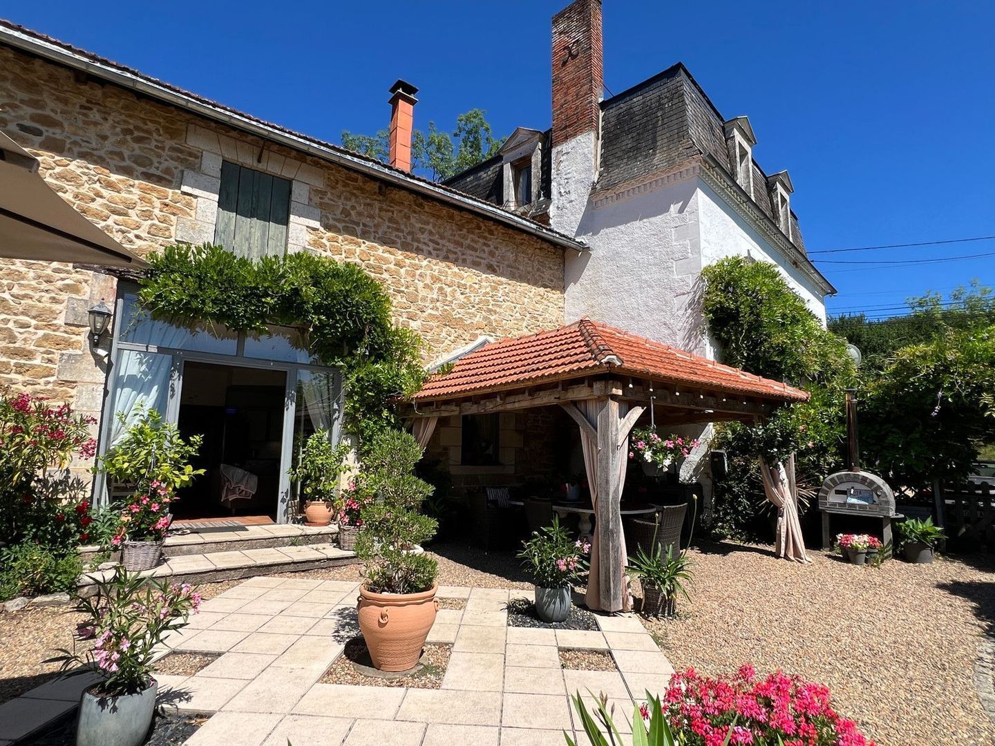 Corgnac-sur-l'Isle, Corgnac-sur-l'Isle foto-1