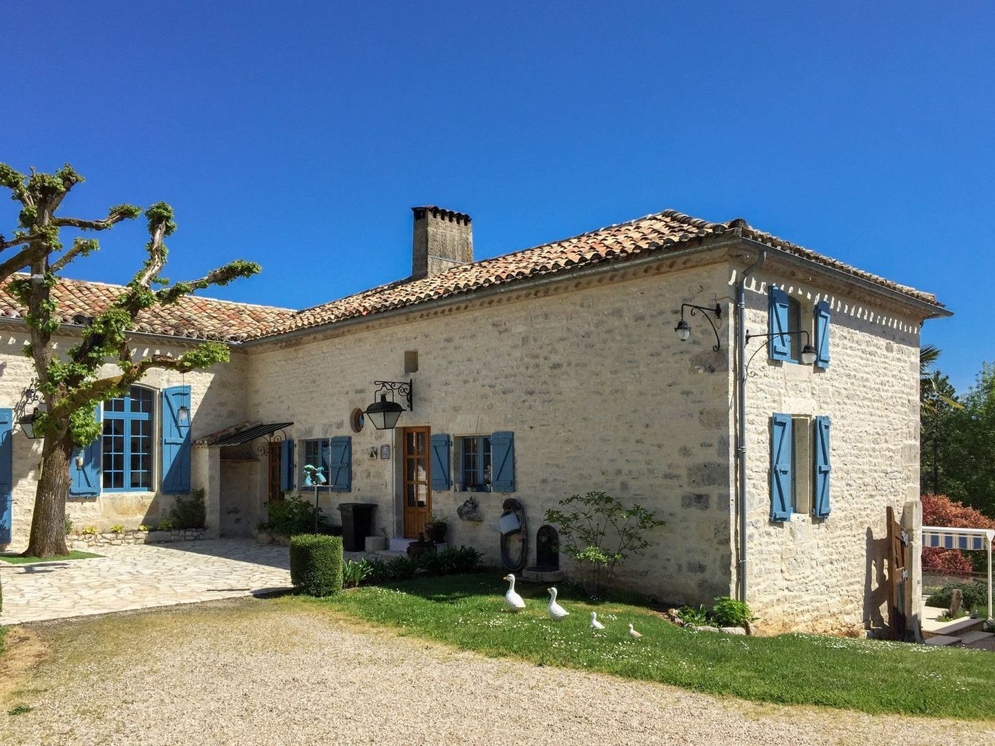 Montcuq-en-Quercy-Blanc, Montcuq-en-Quercy-Blanc foto-1