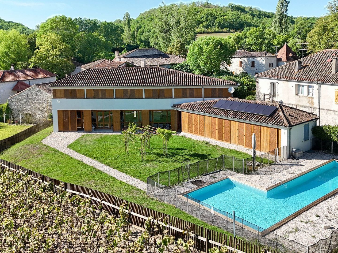 Montcuq-en-Quercy-Blanc, Montcuq-en-Quercy-Blanc foto-0