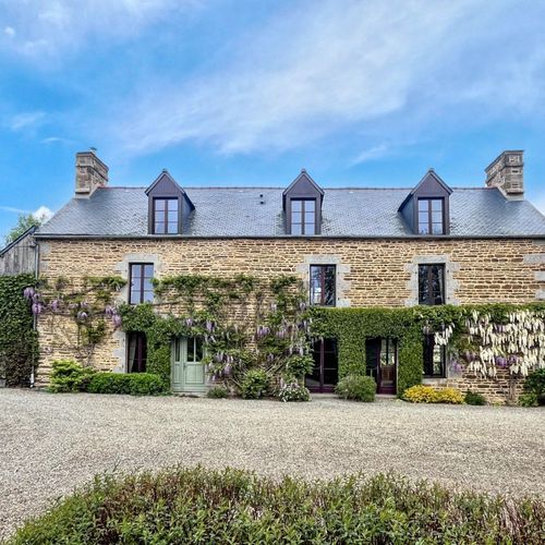 Combourg, Combourg foto-1