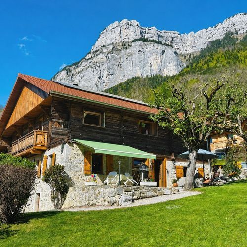 Glières-Val-de-Borne, Glières-Val-de-Borne foto-1