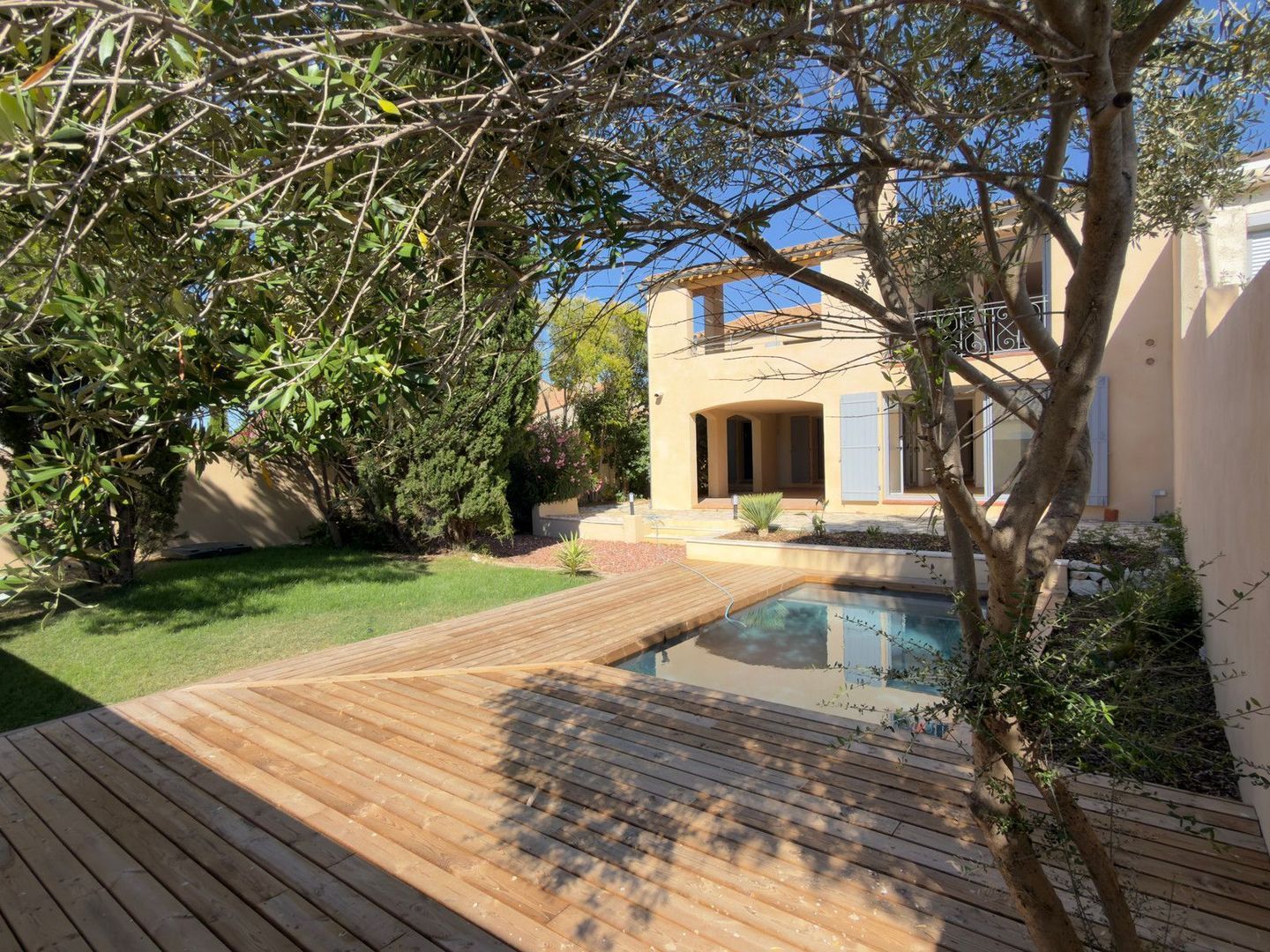 Bages, Bages foto-1