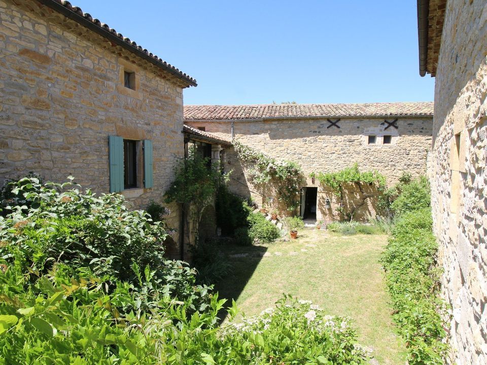 Barjac, Barjac foto-2
