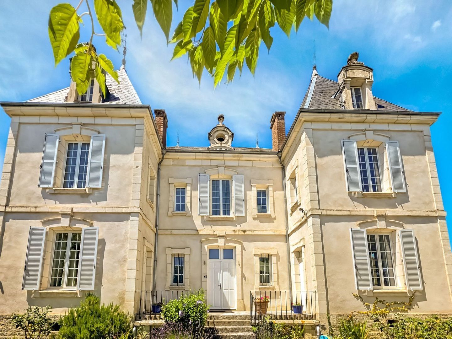 Flogny-la-Chapelle, Flogny-la-Chapelle foto-0