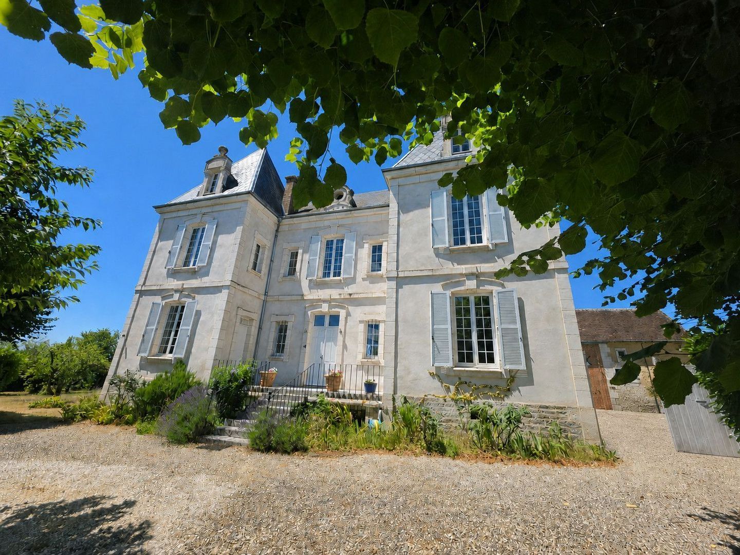 Flogny-la-Chapelle, Flogny-la-Chapelle foto-0