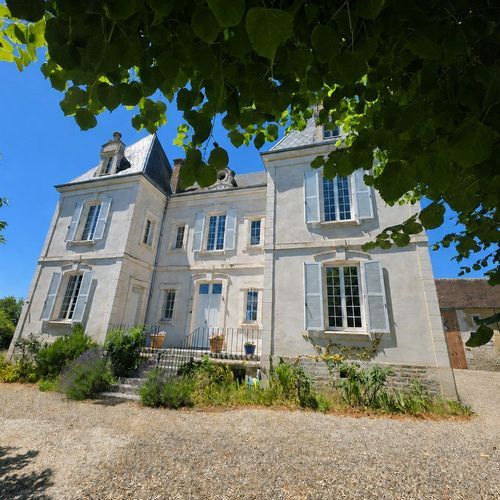 Flogny-la-Chapelle, Flogny-la-Chapelle foto-1