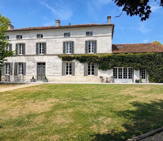 Criteuil-la-Magdeleine, Criteuil-la-Magdeleine