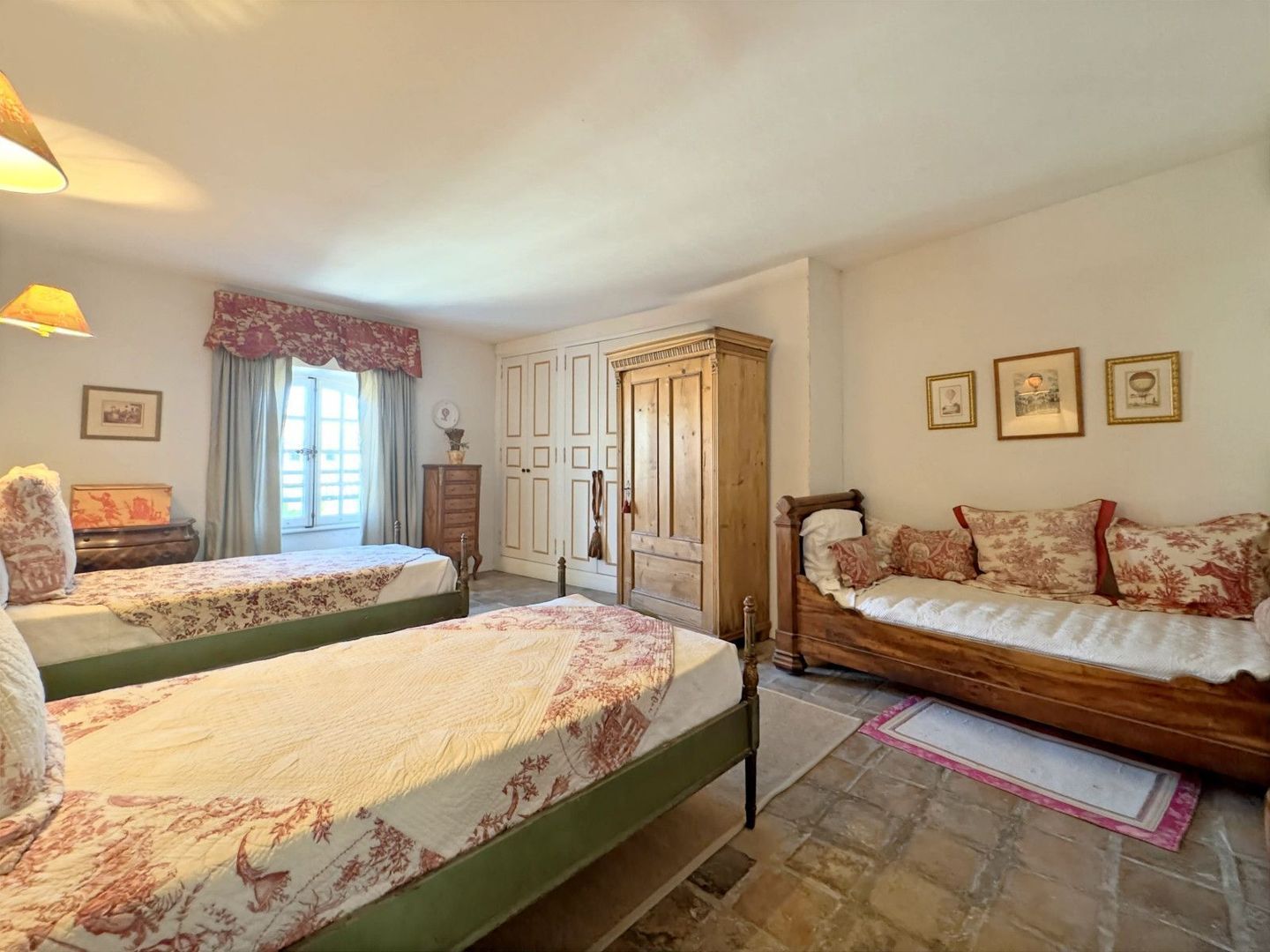 1 Place Joseph Hilaire, Saint-Rémy-de-Provence foto-8